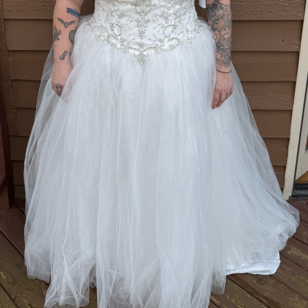 Elegant White Tulle With Beaded Bodice Wedding Dress